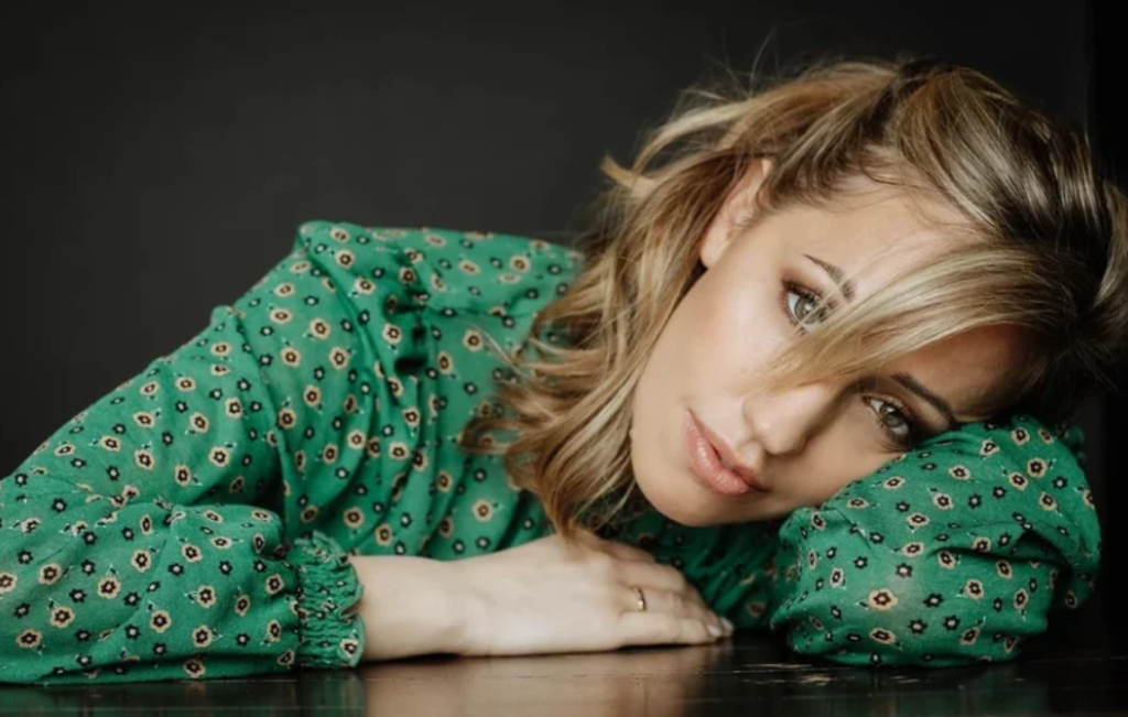 tucker carlson wife heiress net worth
