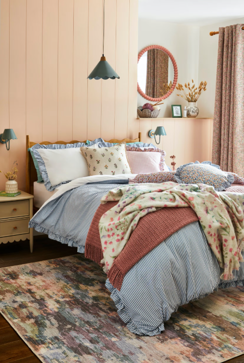 Small Bedroom Ideas